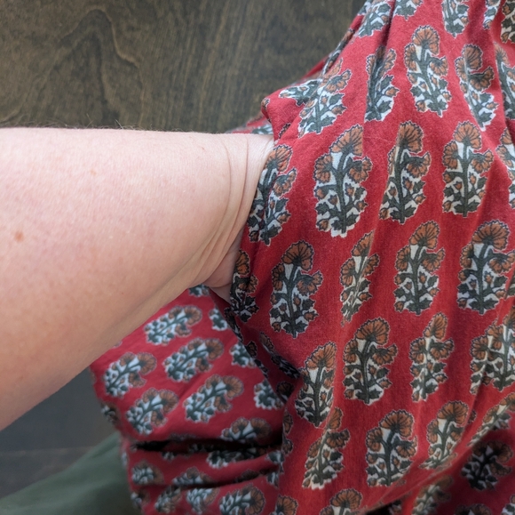 Lali Eleanor 3-Quarter Cuff Sleeve Smocked Lace Waist Dress, Block Print - Picture 6 of 9